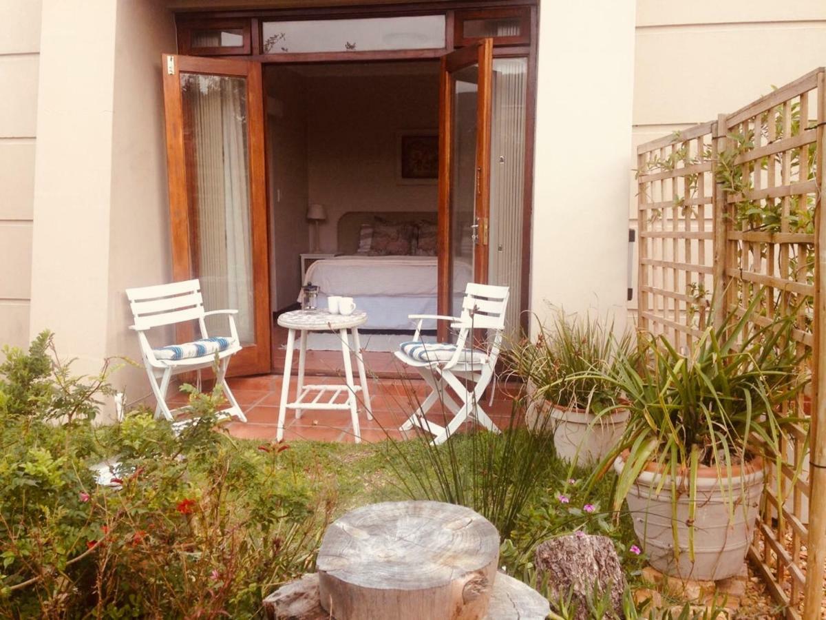 Mountain Peaks Hotel Hout Bay Bagian luar foto